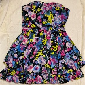 H&M Divided strapless floral dress
